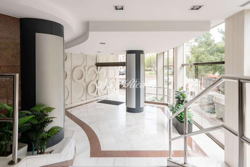 Foto 8d5cda7b-19fa-4038-b74f-1567995ba7e4. Rent office space with heating parking in Barri de les Corts Barcelona