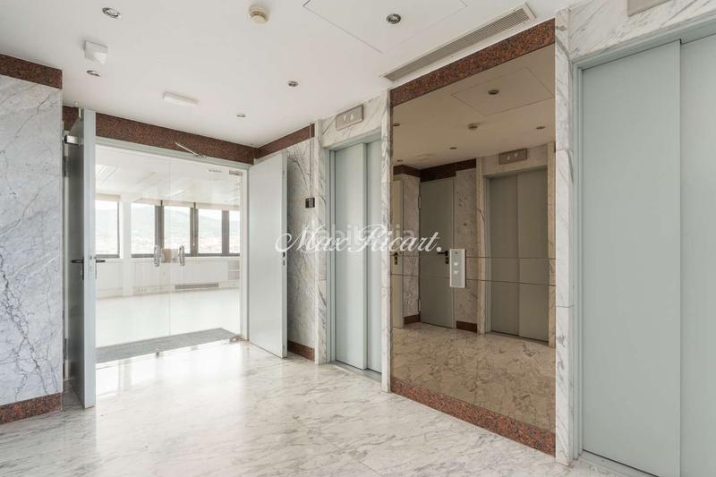 Foto c71c6245-e02f-4fd7-ba0e-dadc81ee8ad3. Alquiler oficina  diáfana con vistas en francesc macià en Barcelona