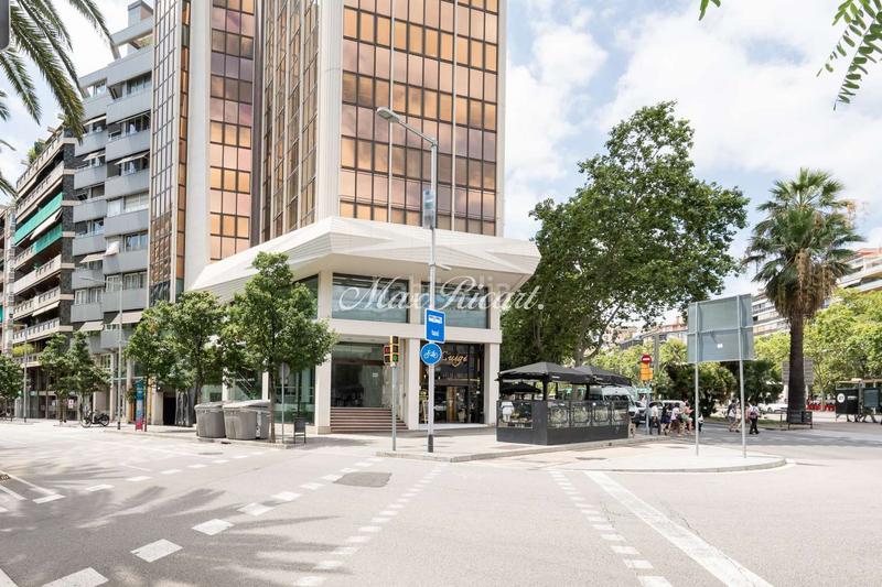 Foto 01b7b78b-35bf-4af7-a23c-39a023190a6a. Rent office space with heating parking in Barri de les Corts Barcelona