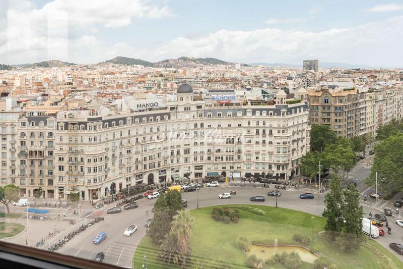 Foto 04731cb4-c6ef-4937-9085-70f778e7e4dc. Rent office space with heating parking in Barri de les Corts Barcelona