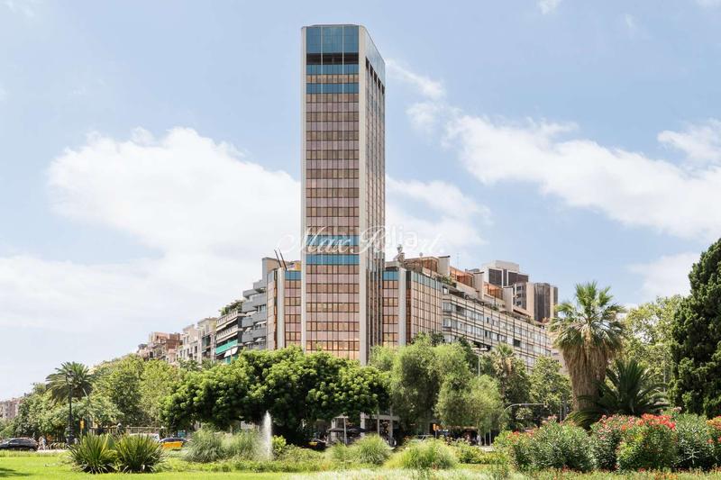 Foto 52d1e8ec-f0a1-489d-a95d-e4a44753f830. Rent office space with heating parking in Barri de les Corts Barcelona