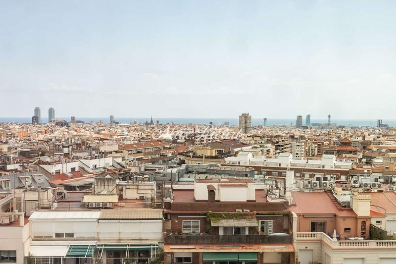 Foto 77d5cd66-bbfc-444e-8bbd-279b618a725f. Rent office space with heating parking in Barri de les Corts Barcelona