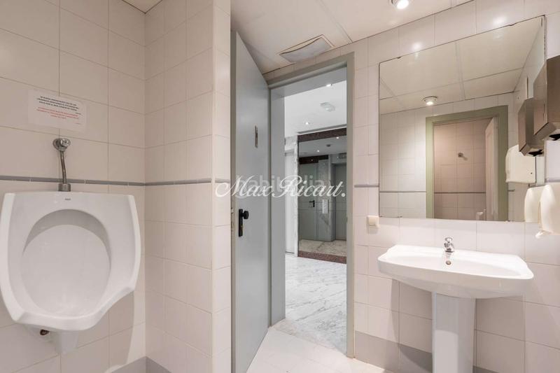 Foto 98e2d66c-954c-4327-940c-d624c4e6a856. Rent office space with heating parking in Barri de les Corts Barcelona