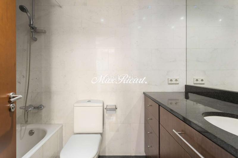 Foto 80f961f3-3f2e-4350-83cd-b1a205142380. Piso exclusiva propiedad con terraza en can ràbia en Barcelona