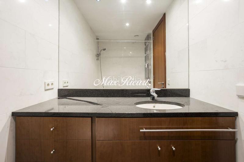 Foto 886e9175-ac65-4a62-9344-bcb4024de8f4. Piso exclusiva propiedad con terraza en can ràbia en Barcelona