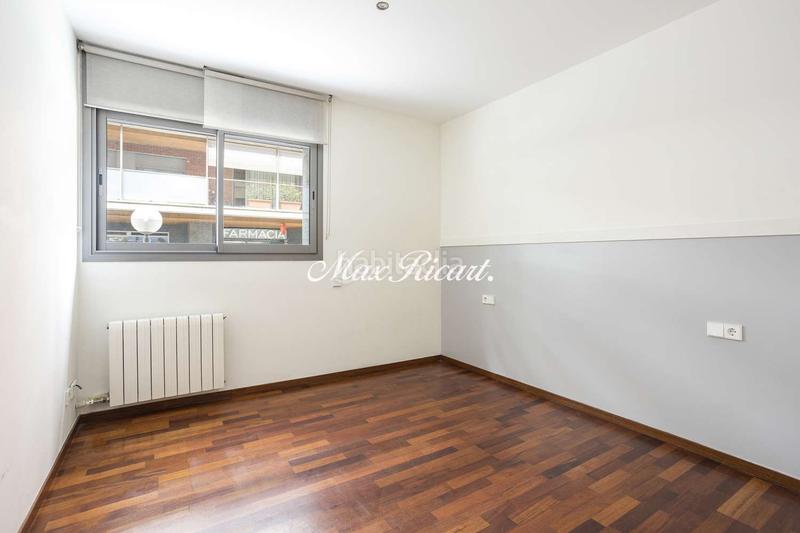 Foto c6f82ccc-0c67-4034-8361-80d76a0bfd39. Piso exclusiva propiedad con terraza en can ràbia en Barcelona