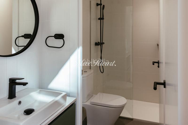 Foto 87244d47-7785-49fe-8c91-94b2fe264d3a. Alquiler oficina  con piscina y terrazas en sagrada familia en Barcelona