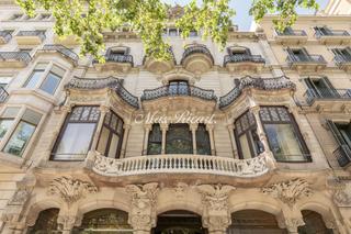 Miete Büro in Dreta de l´Eixample. Emblemática oficina modernista en passeig de gràcia