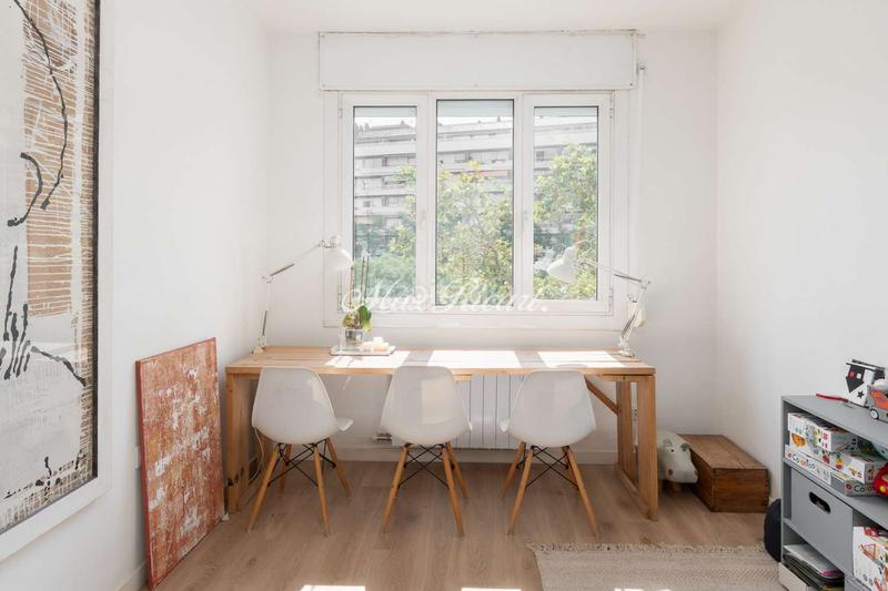 Foto 0577af71-e3a4-4a3a-b0c2-894d8e488a9c. Location appartement avec chauffage parking dans La Nova Esquerra de l´Eixample Barcelona