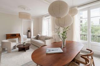 Location Appartement  N/a. Luminoso piso amueblado en finca regia