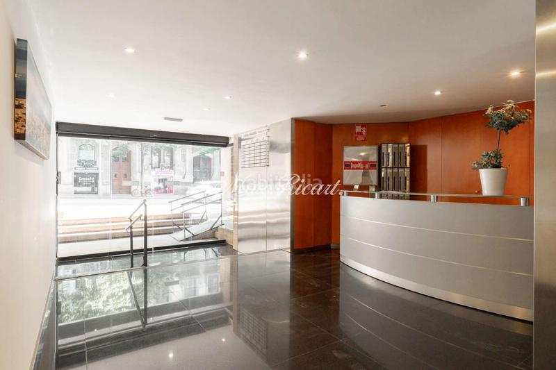 Foto 02ed8483-a3fc-44a4-b1a0-4cb74f2d5031. Rent office space with heating parking in L´Antiga Esquerra de l´Eixample Barcelona