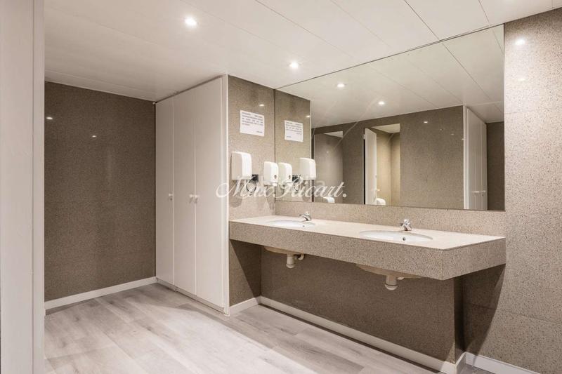 Foto 72bfebfa-c6e8-4f88-bb8c-434a9de16ccd. Rent office space with heating parking in L´Antiga Esquerra de l´Eixample Barcelona