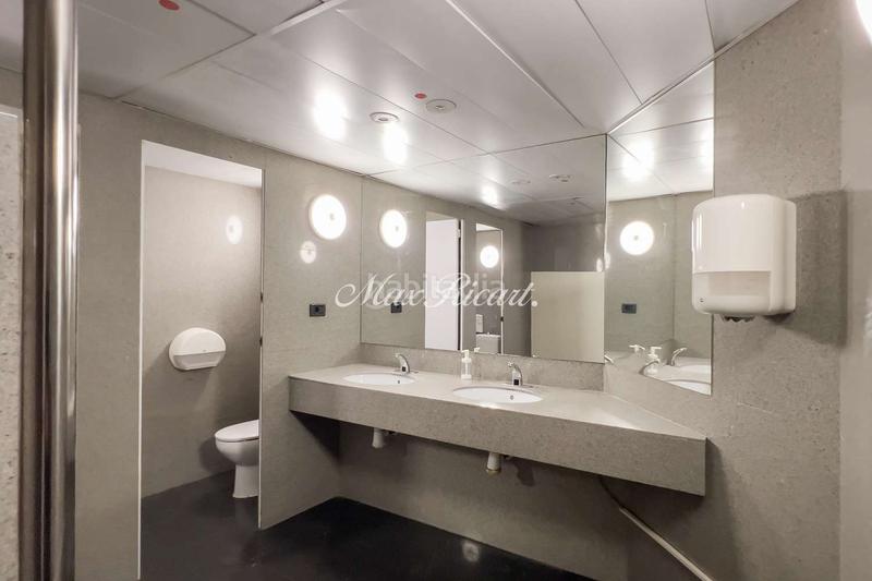 Foto c31dab3b-19fa-424f-93c6-9d023556d2a6. Rent office space with heating parking in L´Antiga Esquerra de l´Eixample Barcelona