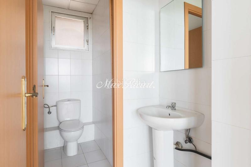 Foto 412ad55f-0f82-4d81-8b48-ff02fe1a1cf0. Location bureau avec chauffage parking dans La Nova Esquerra de l´Eixample Barcelona