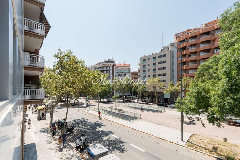 Foto 4cef63d4-1c0e-4bc9-abb6-65faba5f3a26. Miete büro mit heizung parking in La Nova Esquerra de l´Eixample Barcelona