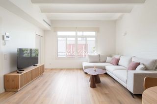 Lloguer Pis  N/a. Piso amueblado de 100m2  sagrada familia