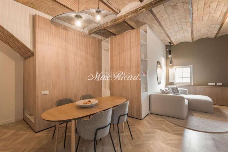 Foto e4bc9dbd-5333-4919-905b-7d0b8ce52474. Alquiler ático loft de diseño para entrar a vivir en Barcelona
