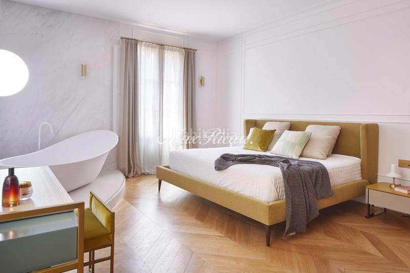 Foto c74af4ca-9e72-4923-a9b0-5a6ca3c6842d. Attico con riscaldamento piscina in Dreta de l´Eixample Barcelona