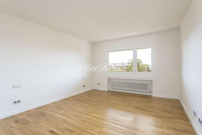 Foto 034e9753-5cbc-477a-b928-90432f9ca5b5. Alquiler ático  con piscina privada en bonanova en Barcelona