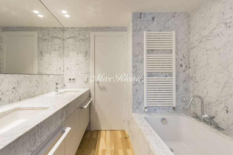 Foto 2c4e0de9-fba0-4a51-8793-c1b2aece81b6. Alquiler ático  con piscina privada en bonanova en Barcelona