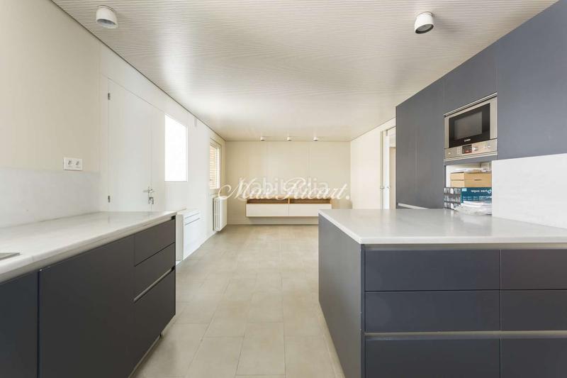 Foto 6f41aec7-a6b2-4523-baac-f4db83f87d15. Alquiler ático  con piscina privada en bonanova en Barcelona