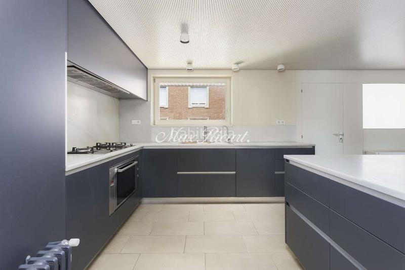 Foto 731d9587-5002-4354-b58c-e01fe5c748ab. Alquiler ático  con piscina privada en bonanova en Barcelona