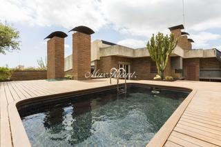 Location Attique à Tres Torres. Ático con piscina privada en bonanova