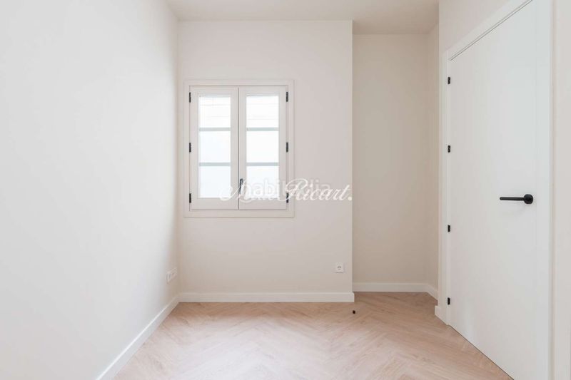 Foto 1862c683-3b55-4edc-970a-83a3e156400a. Ático magnífico atico de obra nueva a un paso de la rambla 100m en Barcelona