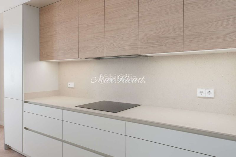 Foto c68d7896-23e3-4829-a775-478d0de88596. Ático magnífico atico de obra nueva a un paso de la rambla 100m en Barcelona