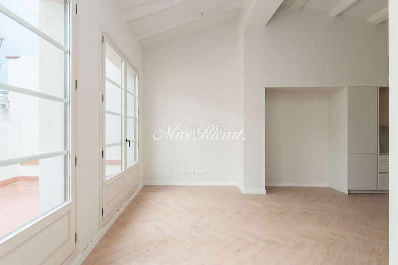 Foto fe34de4a-8d47-44c8-bc40-68e9869cb135. Ático magnífico atico de obra nueva a un paso de la rambla 100m en Barcelona