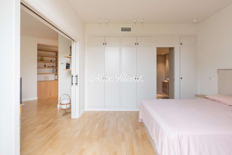 Foto c2e86d3f-7cbc-4755-bd6e-f063eff10dc1. Location appartement avec chauffage parking dans Dreta de l´Eixample Barcelona