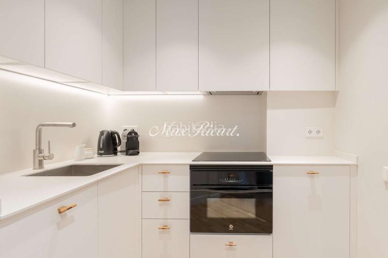 Foto 6497ecbe-5873-46a4-b514-7e3faad96273. Rent flat with heating parking in Dreta de l´Eixample Barcelona