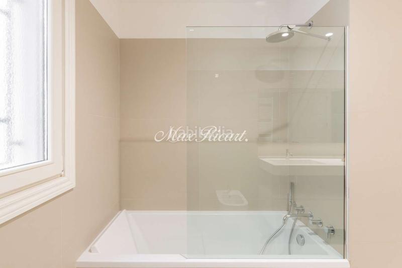 Foto 244182e1-cbef-4a3e-a28e-1f0fe1617eec. Appartamento con riscaldamento piscina in Dreta de l´Eixample Barcelona