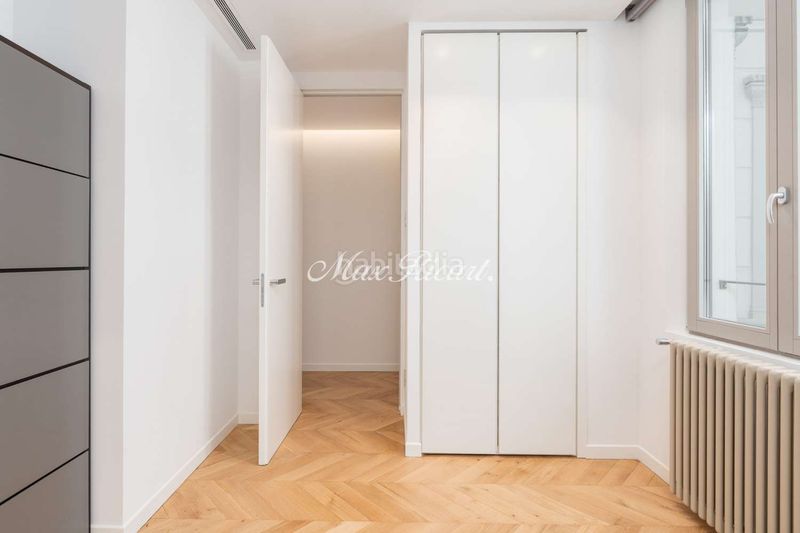 Foto 7b0f92a6-f9f1-403e-8c08-35e2f99738d0. Pis amb calefacció a Dreta de l´Eixample Barcelona