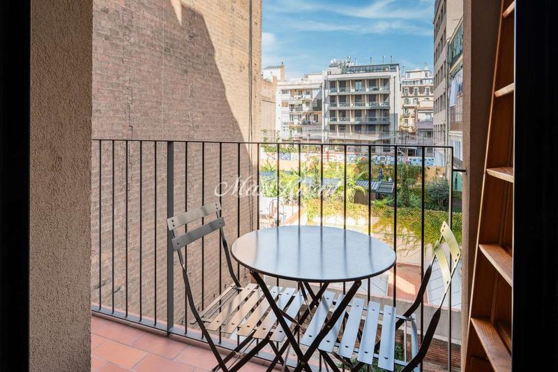 Foto a8cab22b-f724-4b52-8a82-2e32f419af2f. Pis amb aparcament piscina a L´Antiga Esquerra de l´Eixample Barcelona