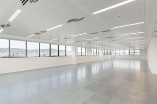 Location Bureau à La Marina del Port. Oficina luminosa con vistas panorámicas en torre bcn