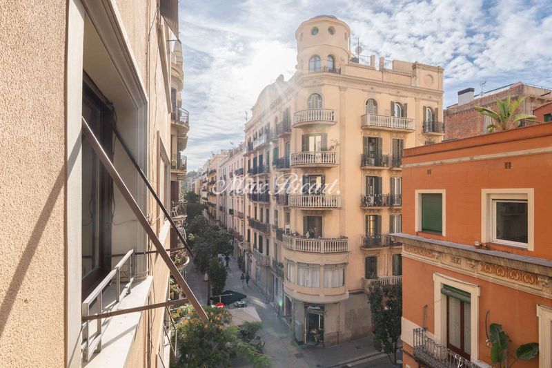 Foto 4fe3b1c1-38b2-46ee-b9f4-3f819df0abab. Pis amb calefacció a El Poble Sec - Parc de Montjuïc Barcelona