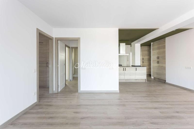 Foto ae3f82f9-404f-4041-82de-8c083590a1d1. Lloguer àtic amb calefacció aparcament a Sant Ramon - Maternitat Barcelona