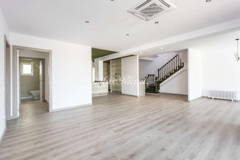 Foto ed78002d-1844-4d59-9be6-92c2caa44f0e. Lloguer àtic amb calefacció aparcament a Sant Ramon - Maternitat Barcelona