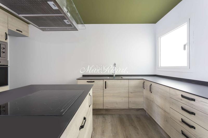 Foto fff7e731-d0d4-4caf-a776-4f2a5de84cc8. Lloguer àtic amb calefacció aparcament a Sant Ramon - Maternitat Barcelona