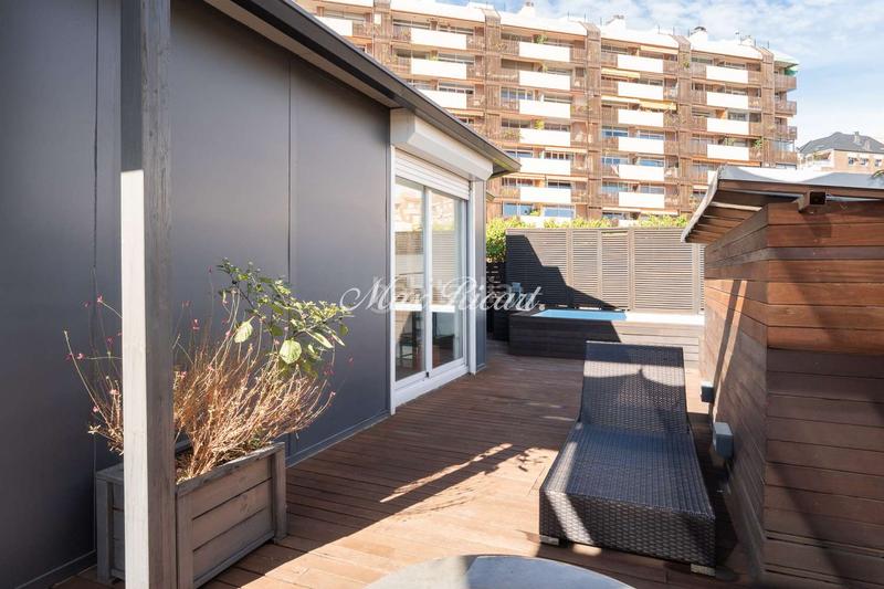 Foto 42e3cbfb-c077-4a3b-b43e-96335b7771ad. Attique avec chauffage parking piscine dans Sarrià Barcelona