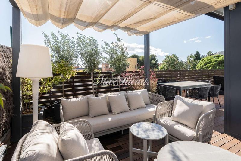 Foto 7158bd27-3763-4886-b838-b7f81315a245. Attique avec chauffage parking piscine dans Sarrià Barcelona