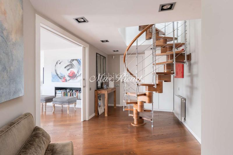 Foto 8303e014-df60-4877-8805-0418b028755c. Attique avec chauffage parking piscine dans Sarrià Barcelona