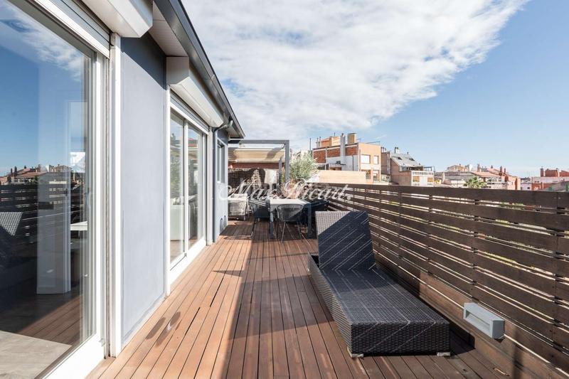 Foto f8a54107-50a1-4459-9414-860a73634e38. Attique avec chauffage parking piscine dans Sarrià Barcelona
