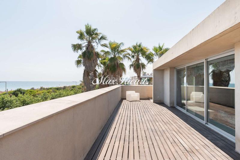 Foto f17a979b-54c6-4267-8ed2-4d2f6f4f73a6. Miete haus mit heizung parking pool in Gava Mar Gavà