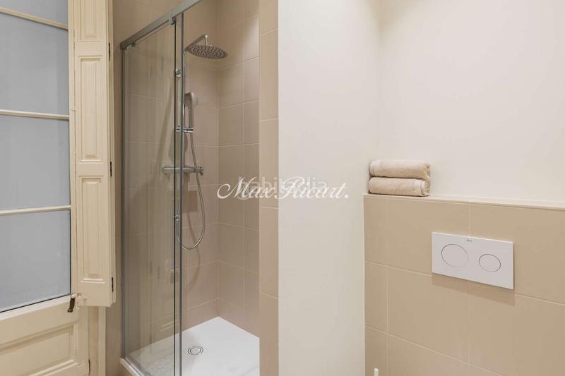 Foto 3e3819c0-8726-4554-9e0b-e2f97dbc9bdb. Alquiler piso espectacular vivienda a estrenar con terraza privada en Barcelona