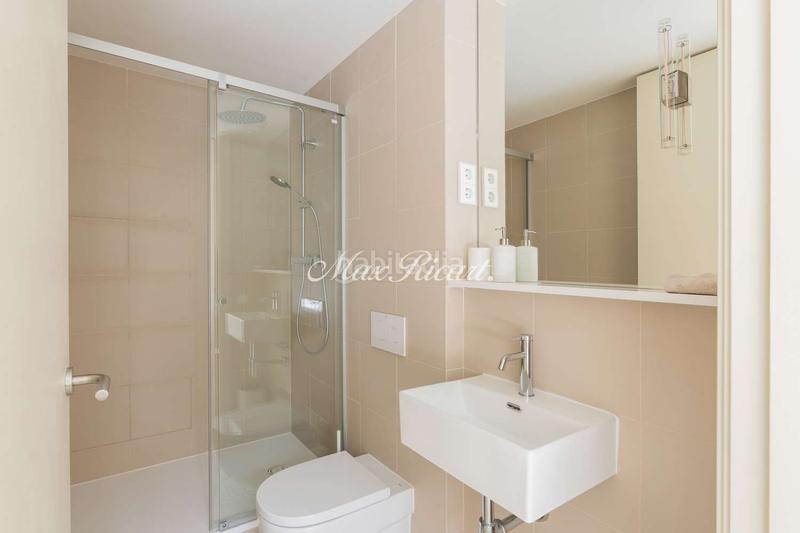 Foto 9effbbc2-bd39-4588-90ad-c148fb821b27. Miete etagenwohnung mit heizung parking in Dreta de l´Eixample Barcelona