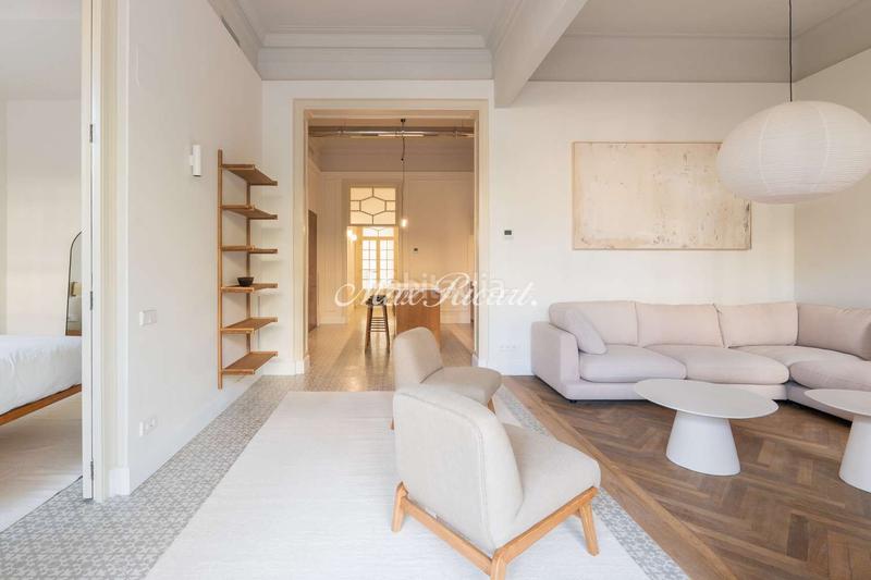 Foto 9c4adba5-f1fb-444e-87ba-969603382db9. Rent flat with heating parking in Dreta de l´Eixample Barcelona