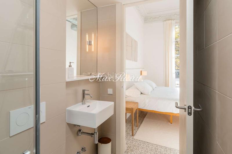 Foto c4951486-5686-473e-896f-f8210fb2d70a. Rent flat with heating parking in Dreta de l´Eixample Barcelona