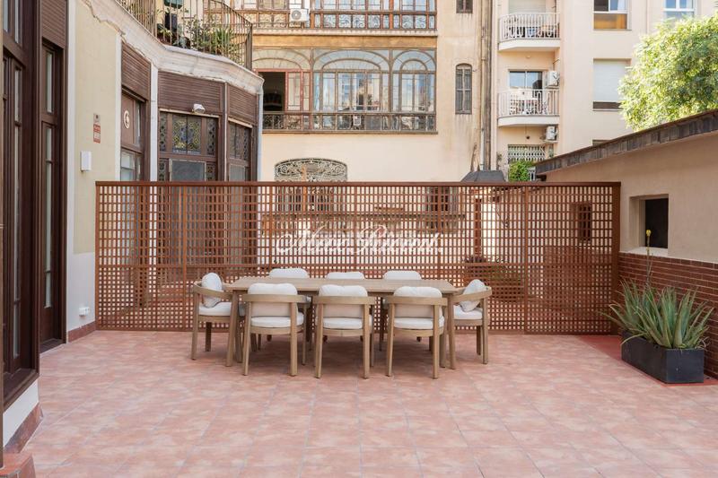 Foto d2f3430b-876f-42e7-a9b6-2d1a2bc4005f. Rent flat with heating parking in Dreta de l´Eixample Barcelona